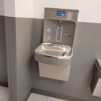 Kohl's - Water bottle filling station - Department Stores Near Me - CANTON, Connecticut