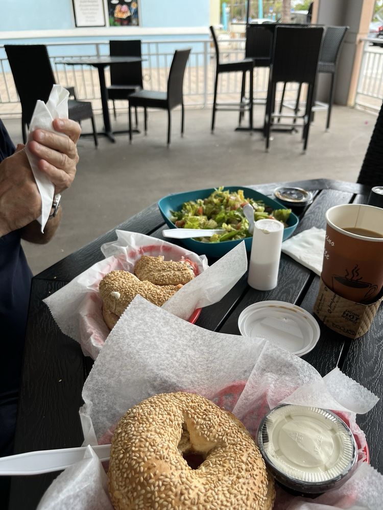 Seaview Bagel Cafe & Deli Image