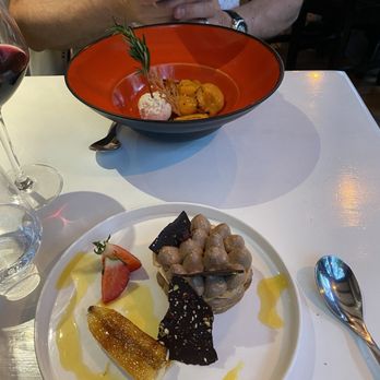 Bizes - BBQ apricot and chocolate mousse - Barbeque Near Me - Chamonix-Mont-Blanc, 74 Bizes - BBQ apricot and chocolate mousse - Barbeque Near Me - Chamonix-Mont-Blanc, 74