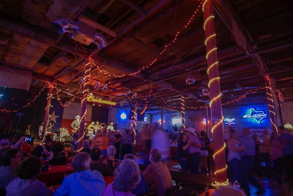 Coupland Dancehall by null