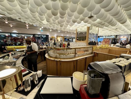 86Champs - L'Occitane x Pierre Hermé by null