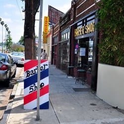 The Porch Barbershop - Looking south on Eagle Rock Blvd.