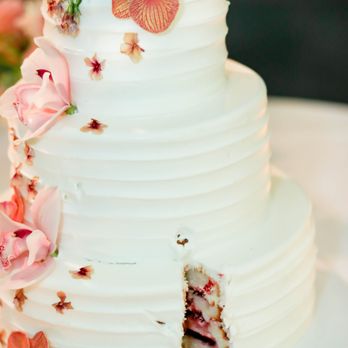 It's All About The Cake - a wedding cake - Bakeries Near Me - Dana Point, California It's All About The Cake - a wedding cake - Bakeries Near Me - Dana Point, California