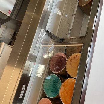 Jem 100 - Melting 6 flavors - Ice Cream & Frozen Yogurt Near Me - Newberg, Oregon Jem 100 - Melting 6 flavors - Ice Cream & Frozen Yogurt Near Me - Newberg, Oregon