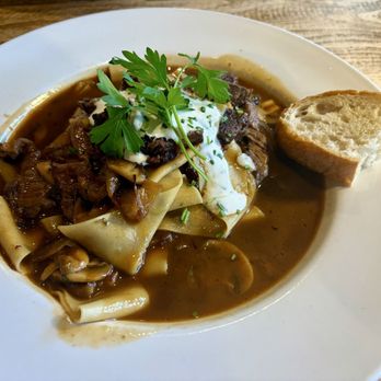 Market Tavern Dublin - Beef Stroganoff - New American Near Me - Dublin, California Market Tavern Dublin - Beef Stroganoff - New American Near Me - Dublin, California