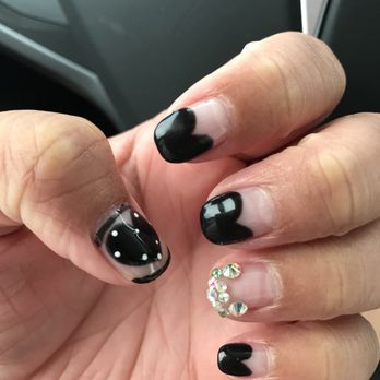 Phoenix' Grace Nails Spa - Ignore my wrinkly hands, lol. Thank you to Vickie for doing a great job on my nail design! - Nail Salons Near Me - Costa Mesa, California Phoenix' Grace Nails Spa - Ignore my wrinkly hands, lol. Thank you to Vickie for doing a great job on my nail design! - Nail Salons Near Me - Costa Mesa, California