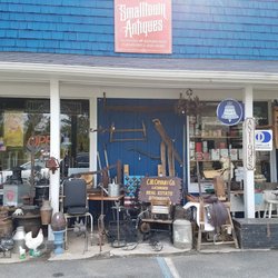 Smalltown Antiques - Entrance