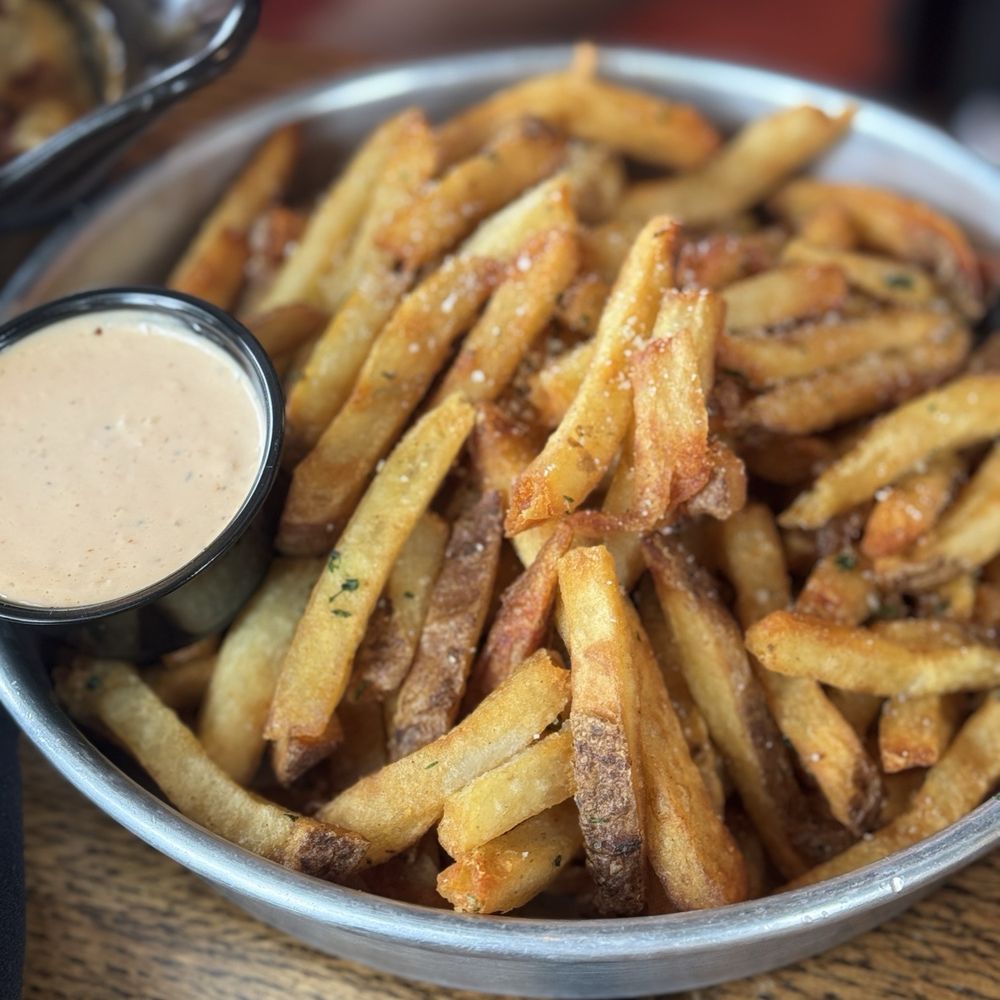 Fork & Tap - Fries - Sandwiches Near Me - Port Washington, Wisconsin