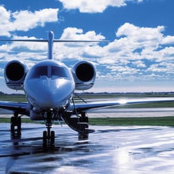 Paramount Business Jets