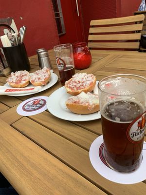 Himmel & Aehd by null