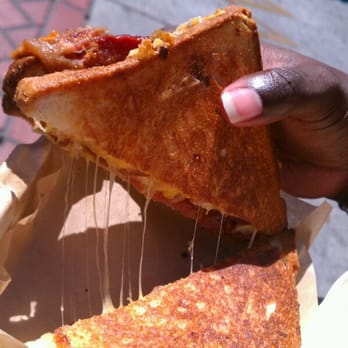 Bacon Bacon - Grilled cheese with Bacon - Food Trucks Near Me Bacon Bacon - Grilled cheese with Bacon - Food Trucks Near Me