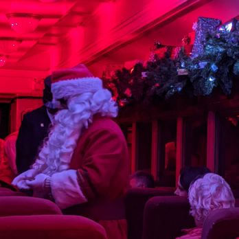 Polar Express Train Ride - It's Santa!! - Amusement Parks Near Me - Fillmore, California