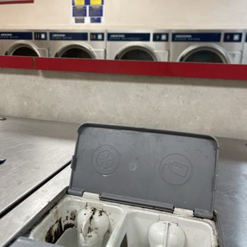 Coin Laundry - Washing machine mold - Laundromat Near Me - Whittier, California Coin Laundry - Washing machine mold - Laundromat Near Me - Whittier, California