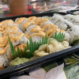10. Spicy Salmon Roll Lunch 10. Spicy Salmon Roll Lunch