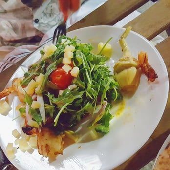 Aumm Aumm - Aumm Salad with Shrimp - Wine Bars Near Me - North Bergen, New Jersey