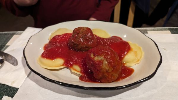 Amici's Pizzeria & Italian by null