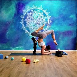 One Mind Yoga - A family-friendly Issaquah studio! Bring your kiddos!