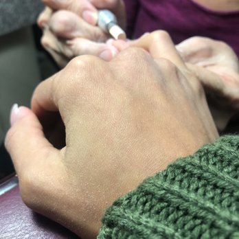 Paradise Nails & Spa - In the middle of it - Nail Salons Near Me - Las Vegas, Nevada