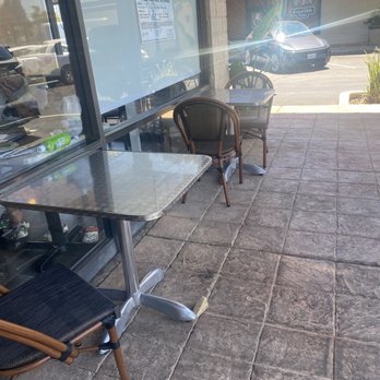 Kin Phed - 2 tables here , 2 around the corner. - Thai Near Me - Livermore, California