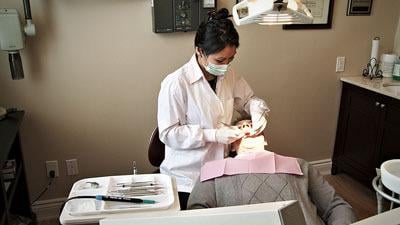 L & L Dental Hygiene Clinic Logo