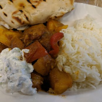 Fox & Johns Pub & Restaurant - Chicken Curry - Pubs Near Me - Toronto, Ontario