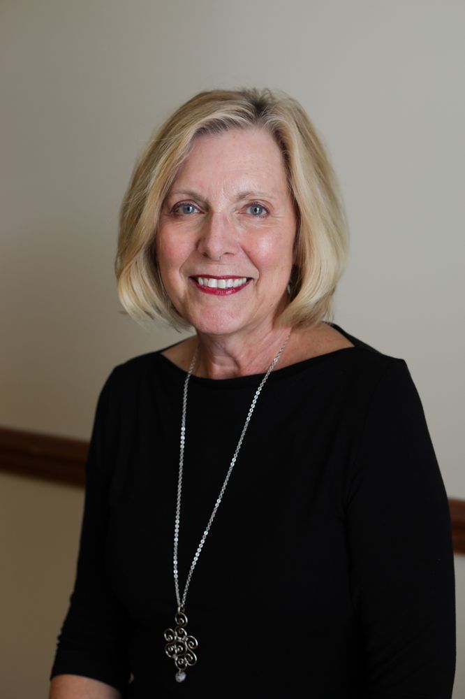 WHITLEY MORTGAGE ASSOCIATES Updated October 2024 19 Photos 121 E