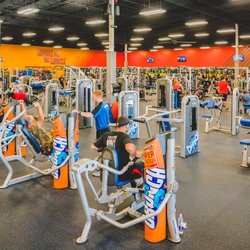 Crunch Fitness - Springfield
