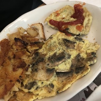 Mont Olympos Diner - Mushroom Omelet home fries - Diners Near Me - Yonkers, New York Mont Olympos Diner - Mushroom Omelet home fries - Diners Near Me - Yonkers, New York