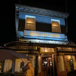 Moreland's Tavern