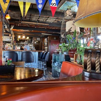 The Chowder Barge - Seafood Near Me - Wilmington, California