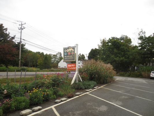 Dot’s Market by null