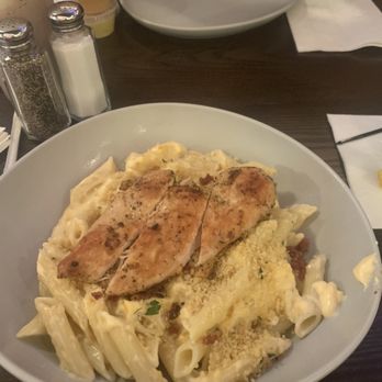 Wahlburgers - Mac & Cheese - American Near Me - Mashantucket, Connecticut