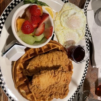 Black Bear Diner Sequim - Chicken 'N Waffle (1230 cals.).. so good. - American Near Me - Sequim, Washington