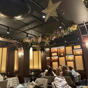 Thai Garden Restaurant - Inside - Thai Near Me - Galway, G Thai Garden Restaurant - Inside - Thai Near Me - Galway, G