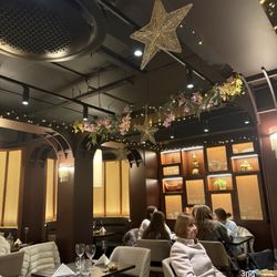 Thai Garden Restaurant - Inside
