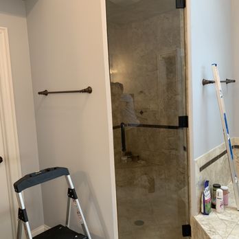 Custom Glass - Shower door - Glass & Mirrors Near Me
