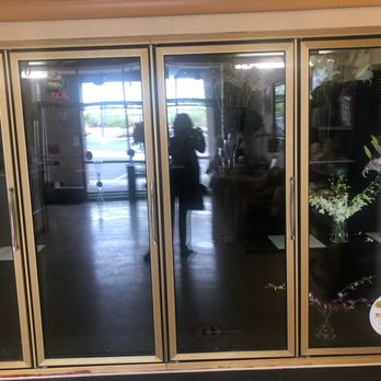 Executive Flowers - Almost no flowers in stock. - Florists Near Me - El Paso, Texas