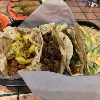 Pistolero's - 16 dollar tacos- 4 each - Mexican Near Me - Houston, Texas