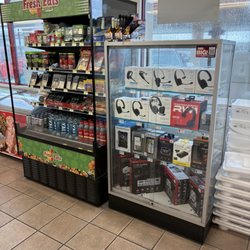 Cefco - Trucker radios and snacks