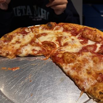 Scarr's Pizza - Pizza, extra cheese. - Pizza Near Me - New York, New York Scarr's Pizza - Pizza, extra cheese. - Pizza Near Me - New York, New York