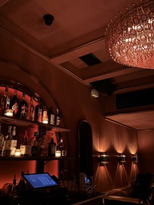 Bar Bonobo by null