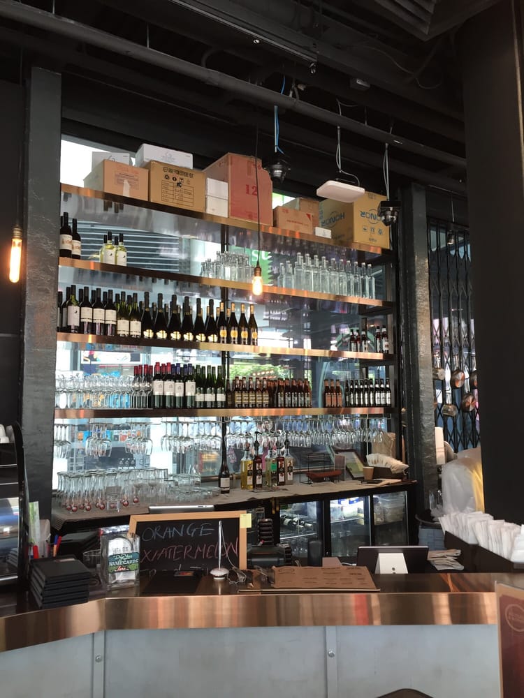 BOTTLES & BONES Restaurants 30 Raffles Pl, Singapore, Singapore