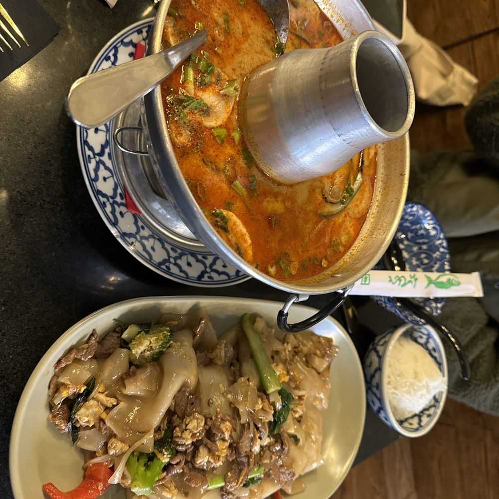 Valla Table - Thai Near Me - New York, New York Valla Table - Thai Near Me - New York, New York