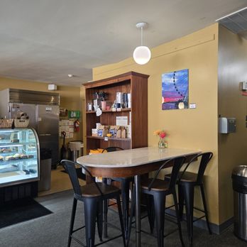 Caffe Ladro - Lynnwood - Coffee & Tea Near Me - Lynnwood, Washington