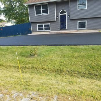 Sandman Paving and Seal Coating - Masonry/Concrete Near Me - Gilberts, Illinois