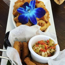 Calamari and arepitas