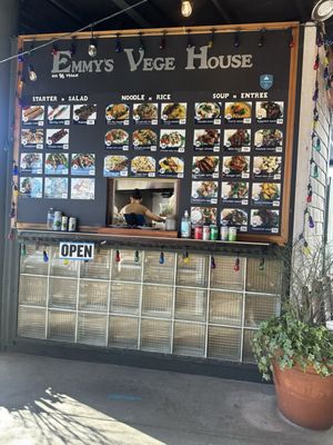 Emmy's Vege House by null