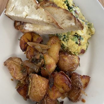 Eats - Bacon, cheddar soft scramble - American Near Me - San Francisco, California Eats - Bacon, cheddar soft scramble - American Near Me - San Francisco, California