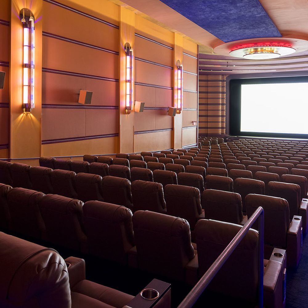 Best Movie Theater near Raising Cane's Chicken Fingers in Orland Park, IL -  Yelp, image size:1000x1000