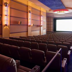 Classic Cinemas Lake XQ